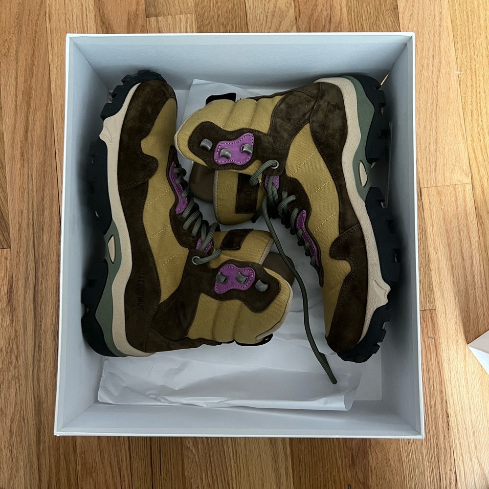 ** SOLD** Jacquemus Hiking Boots size 42 (US 9) ** SOLD*